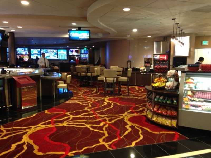 Nugget Casino Resort 4*